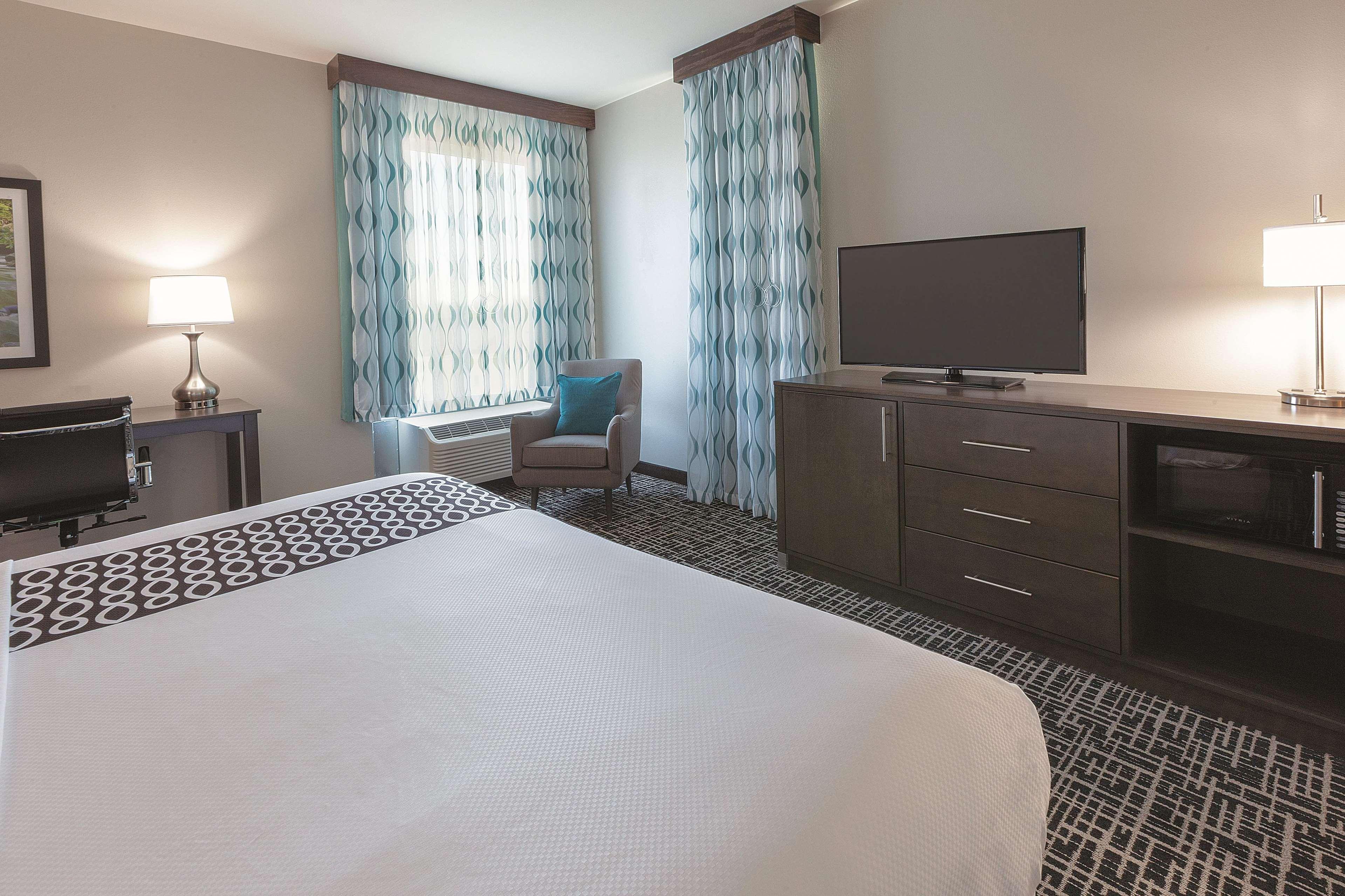 La Quinta By Wyndham טרה הוט מראה חיצוני תמונה