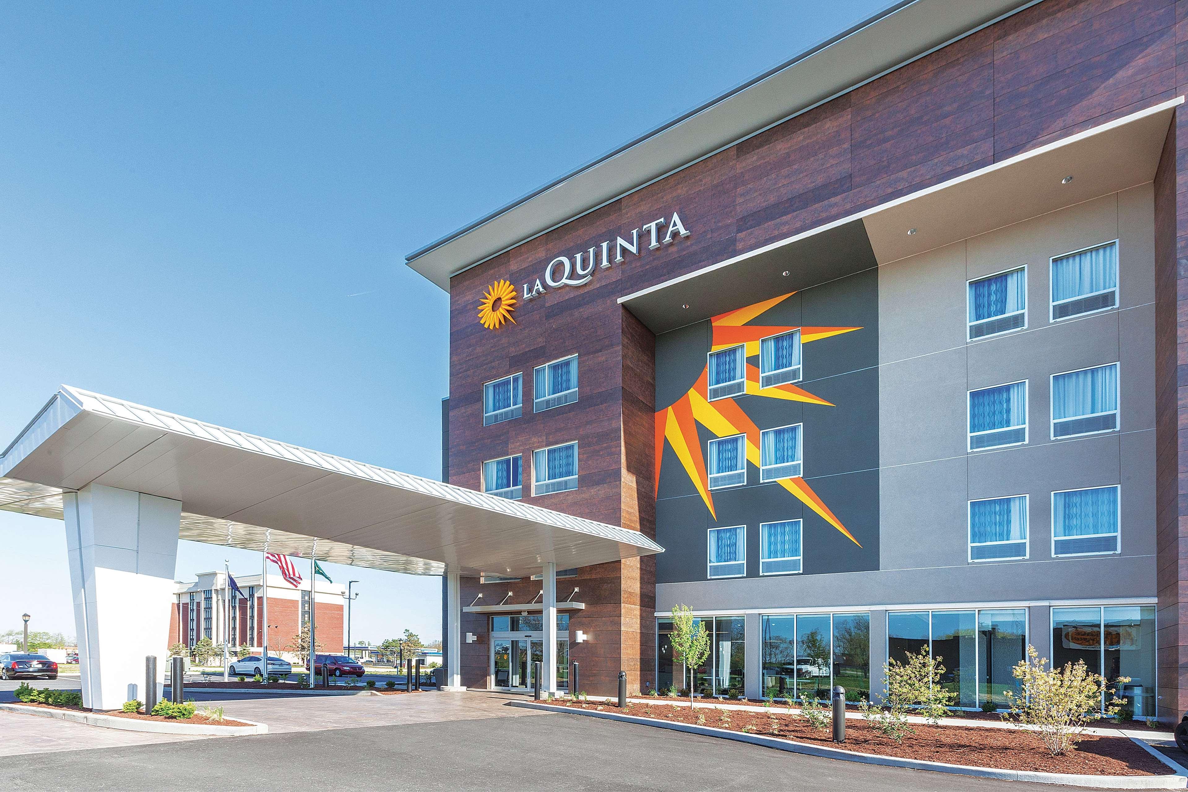 La Quinta By Wyndham טרה הוט מראה חיצוני תמונה