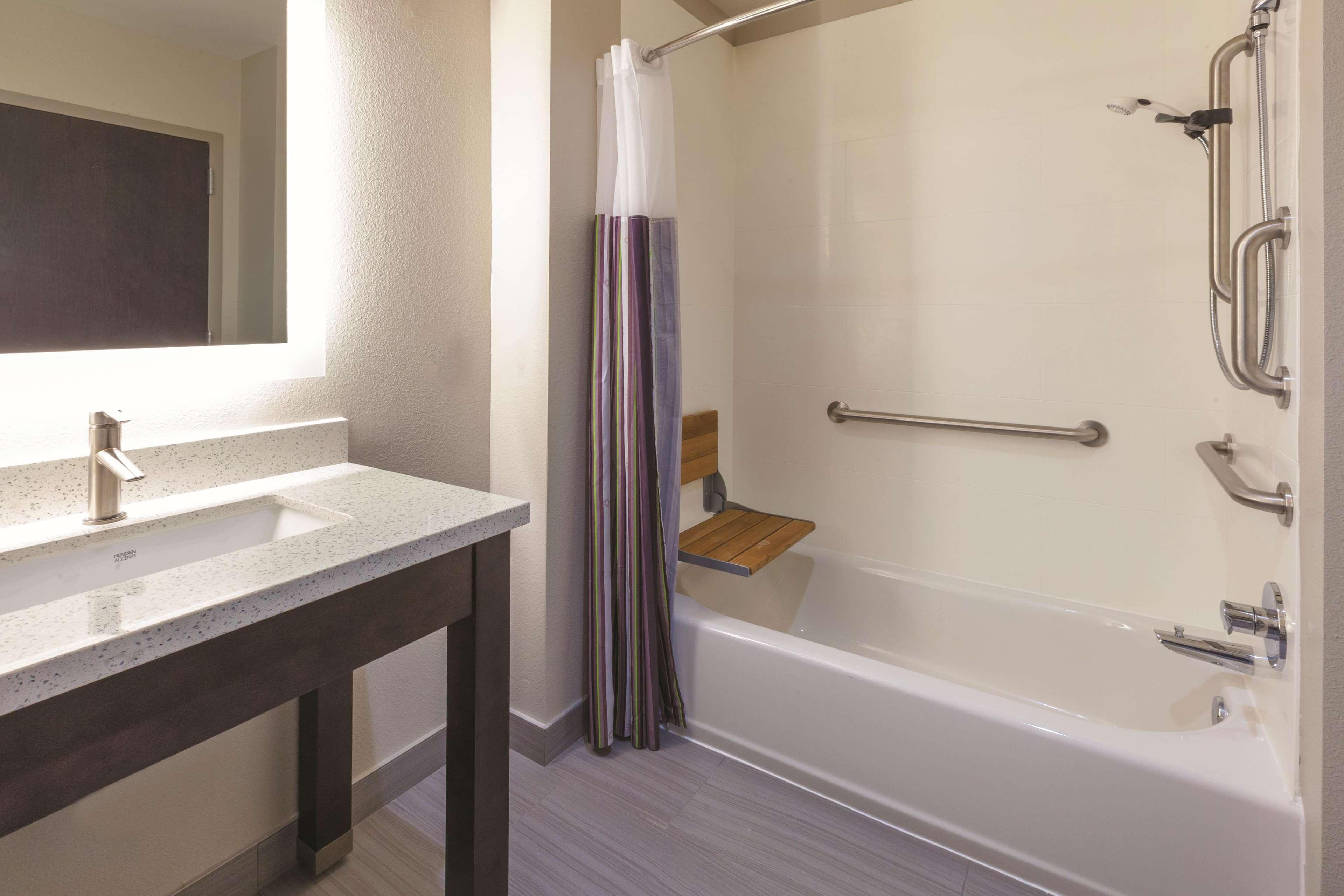 La Quinta By Wyndham טרה הוט מראה חיצוני תמונה