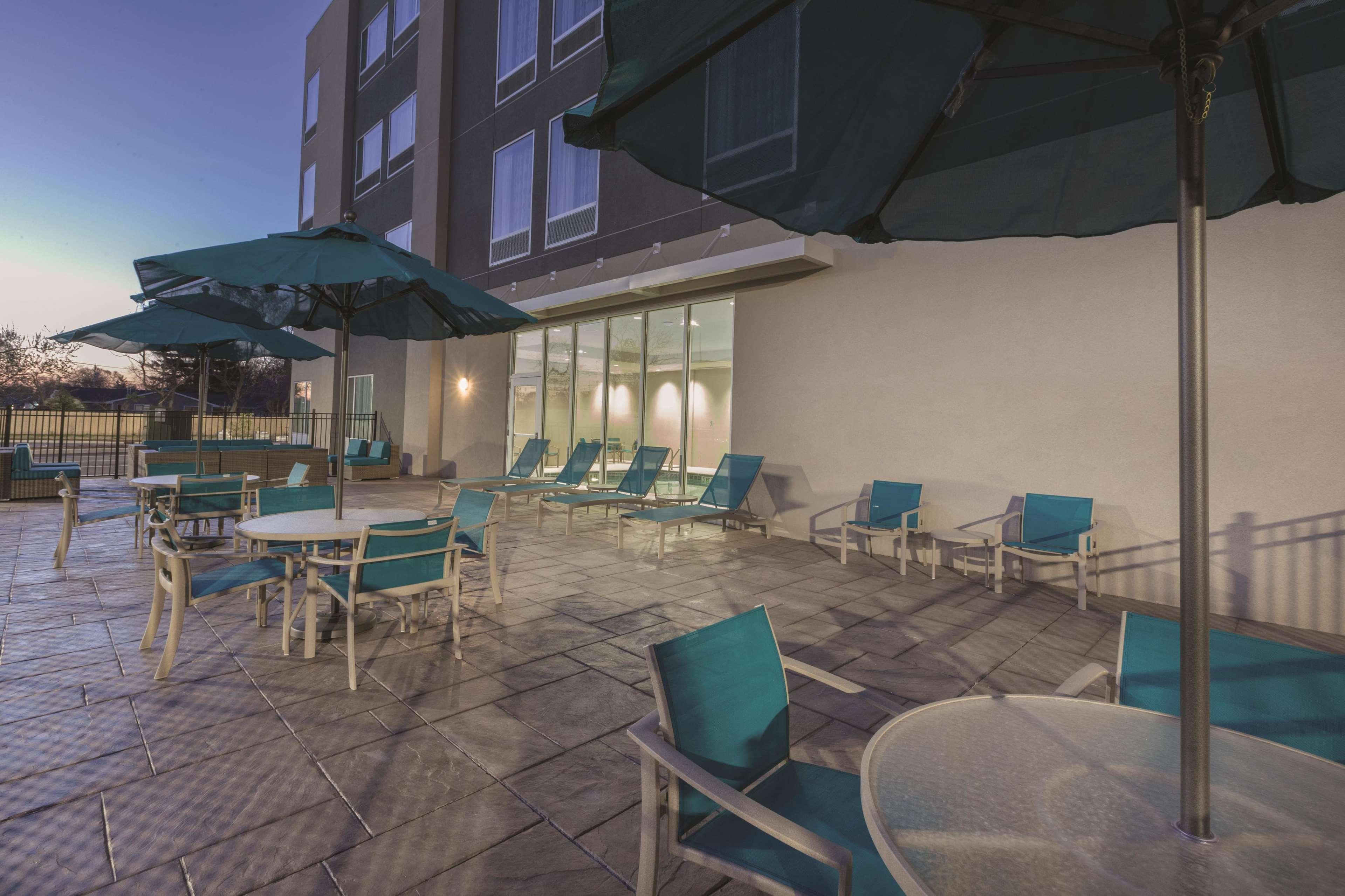 La Quinta By Wyndham טרה הוט מראה חיצוני תמונה