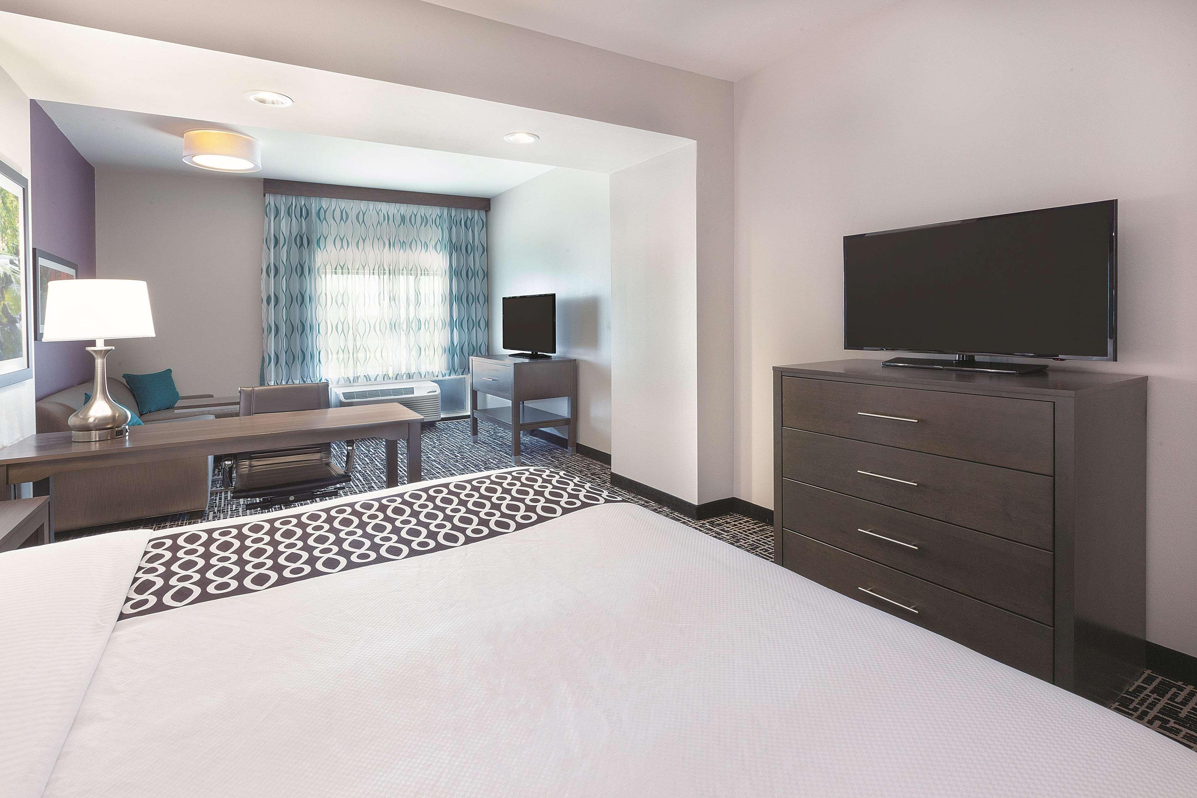 La Quinta By Wyndham טרה הוט מראה חיצוני תמונה