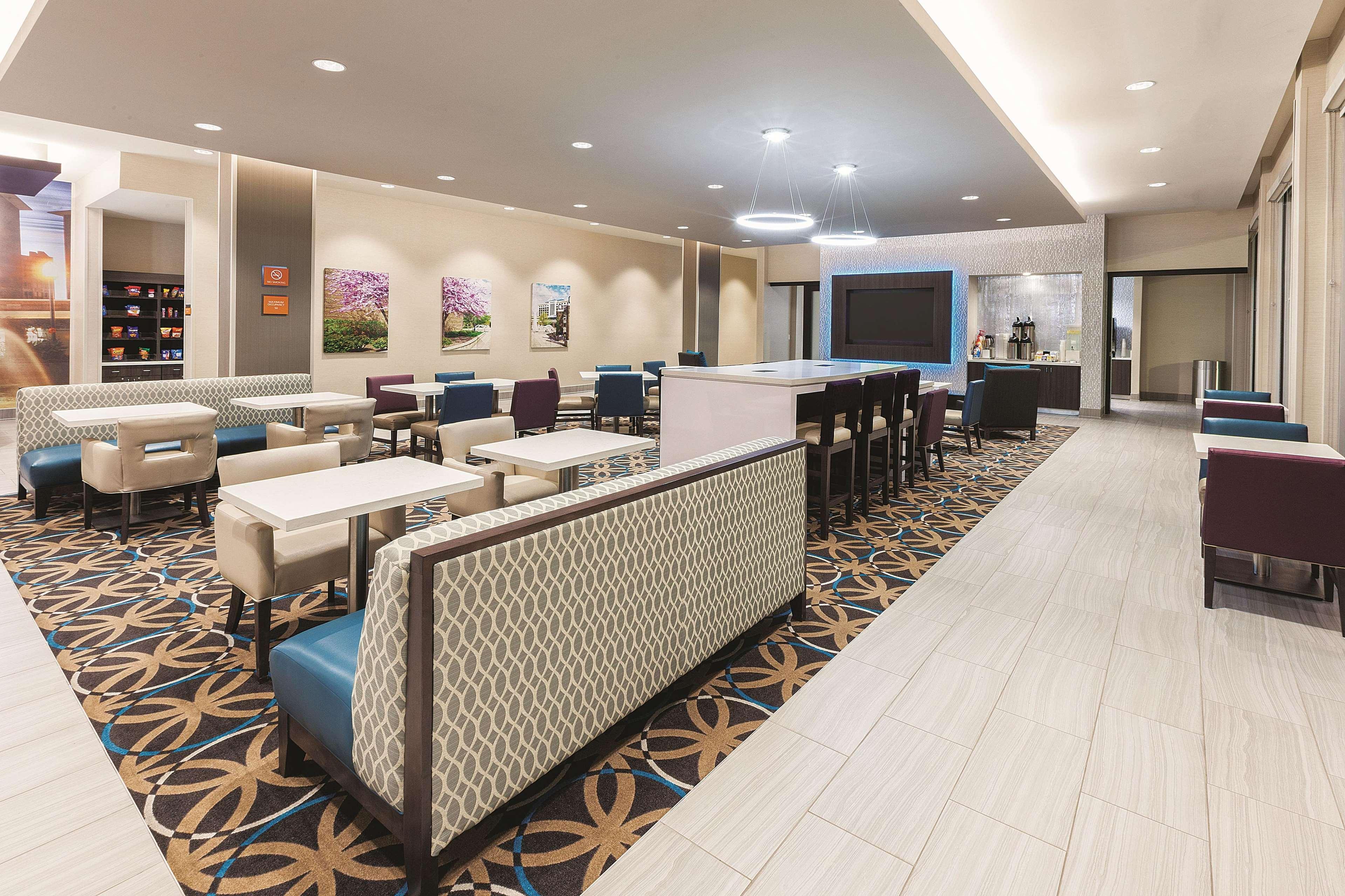 La Quinta By Wyndham טרה הוט מראה חיצוני תמונה