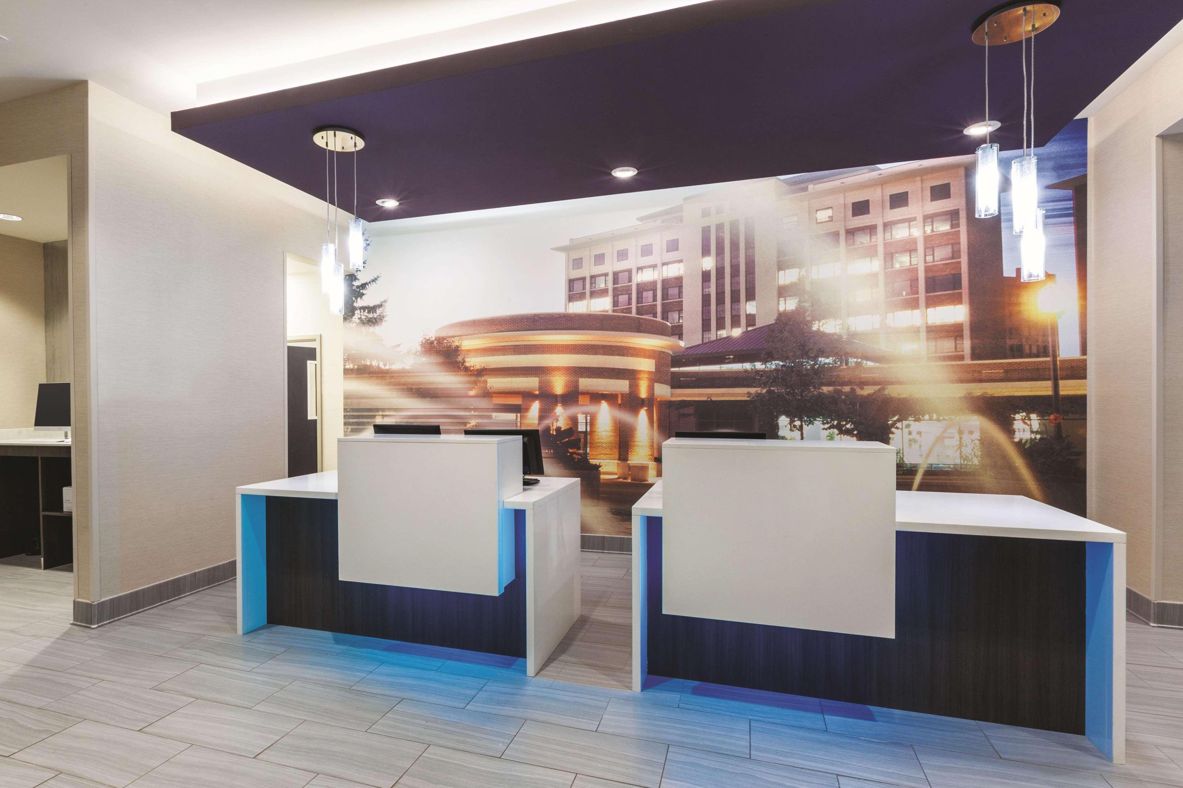 La Quinta By Wyndham טרה הוט מראה חיצוני תמונה